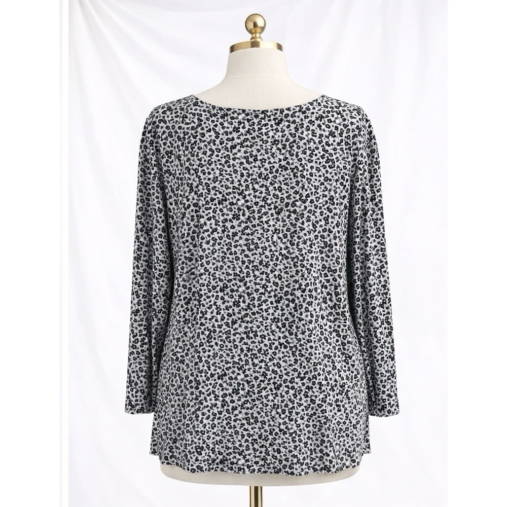 Adrianna‎ Papell Popover Top White With Black Floral Stretchy Office Size 1x - Picture 2 of 11